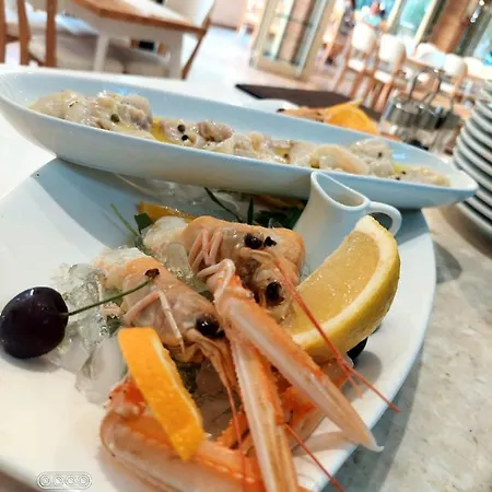 Dollari Hotel Kryemedhej