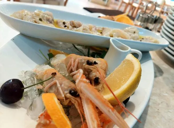 Dollari Hotel Kryemëdhej