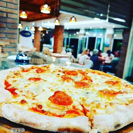 Dollari Ξενοδοχείο